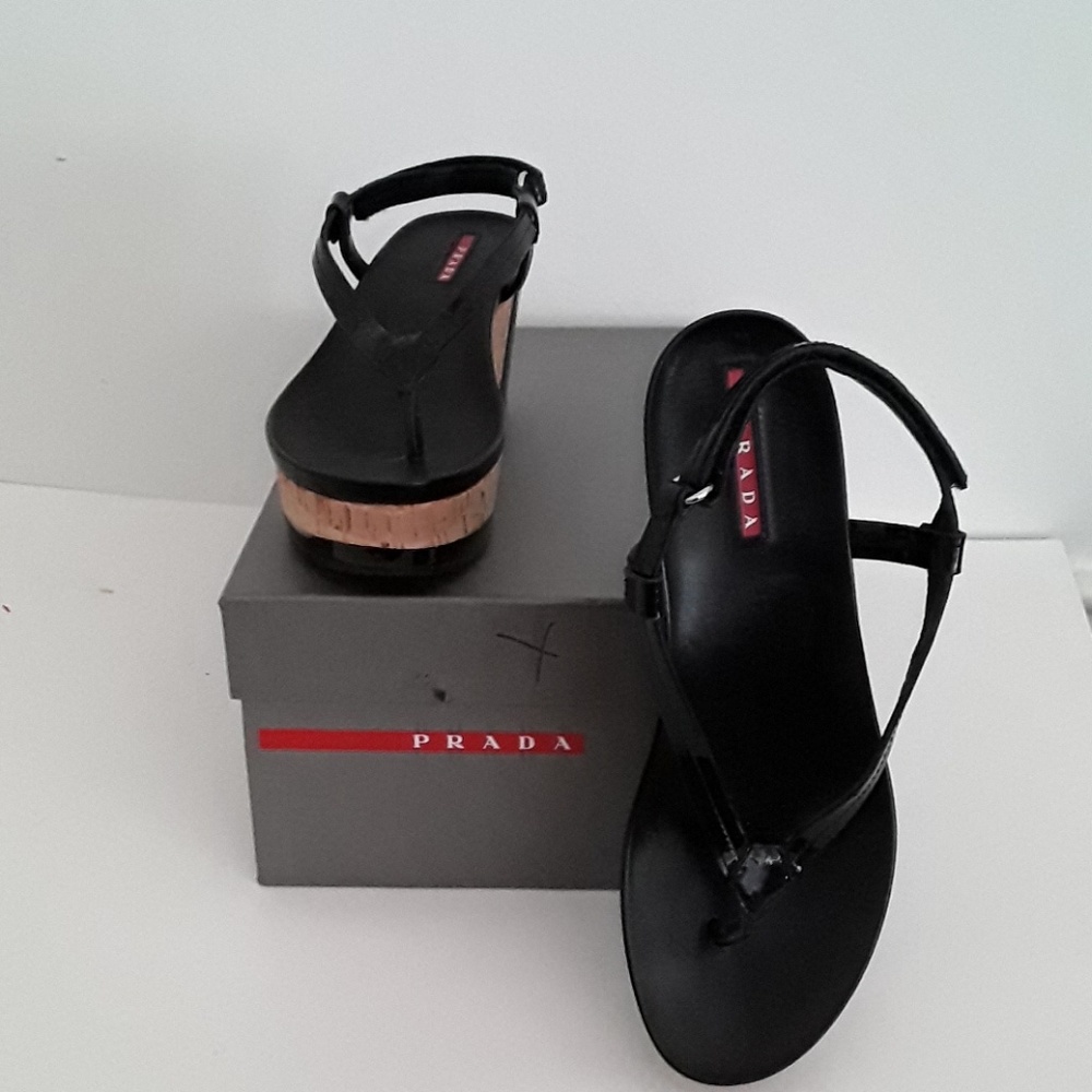Shoes - Picture 3 of 4